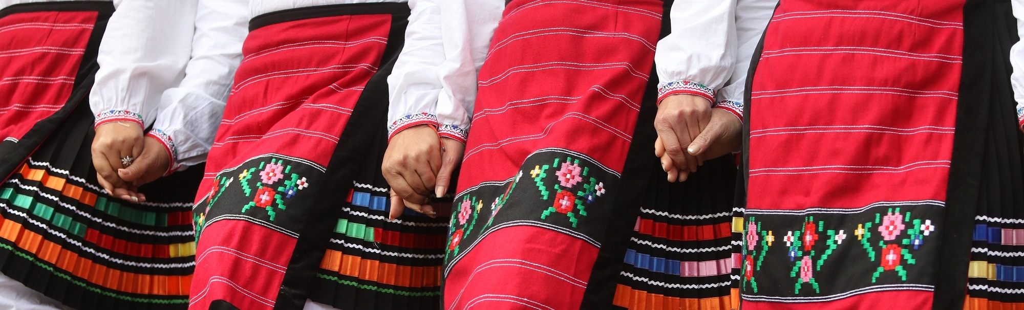 costume traditionnel bulgarie