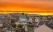 Les toits de la ville de Sofia au coucher du soleil