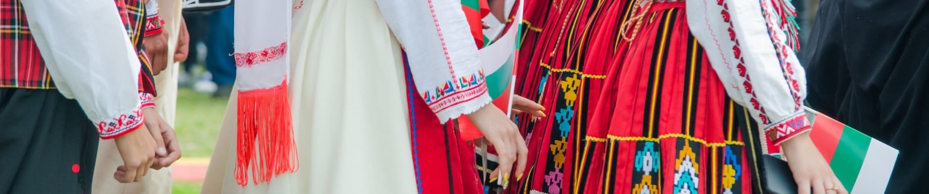 costume traditionnel bulgare