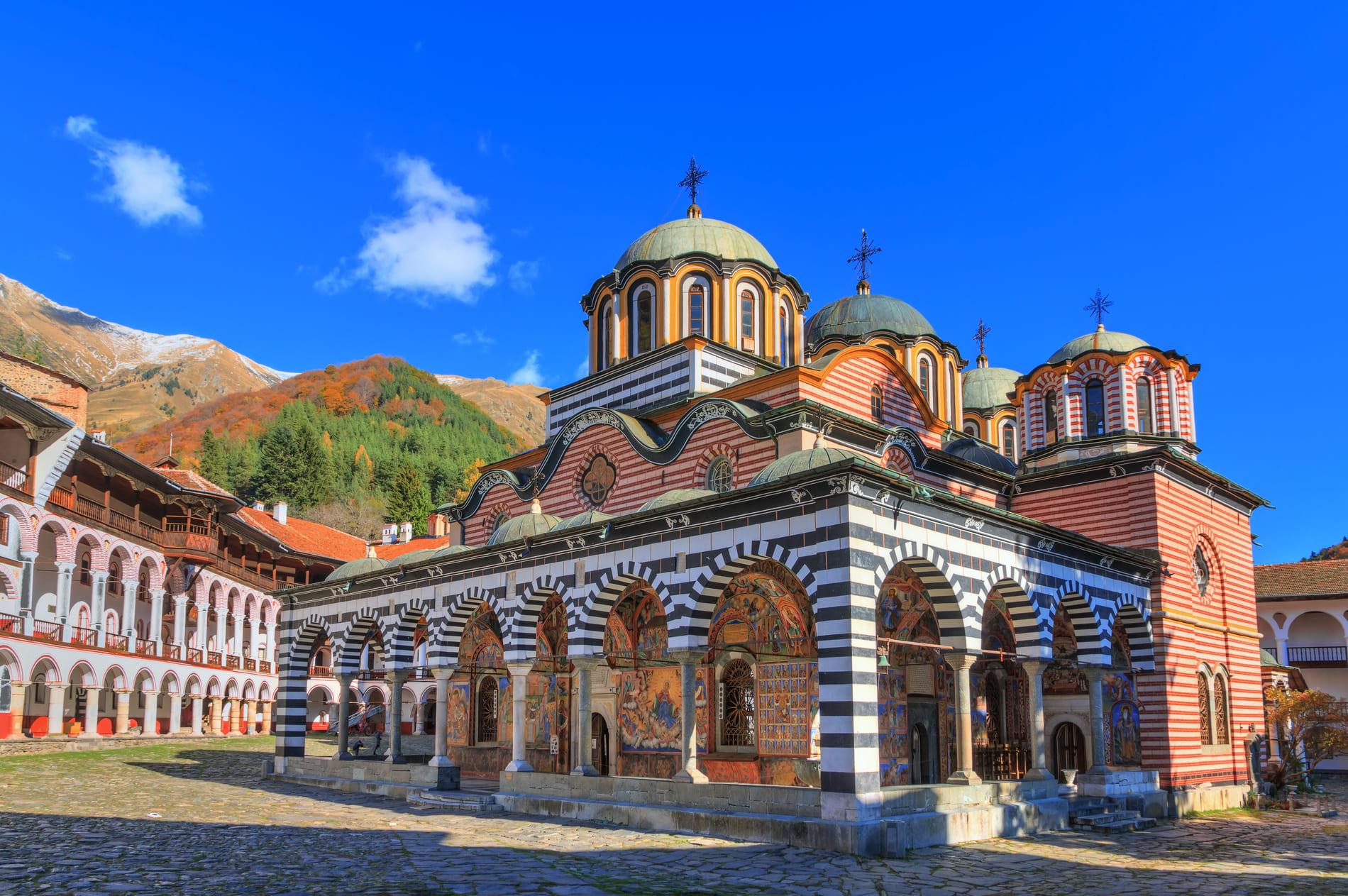 monastere-rila-bulgarie